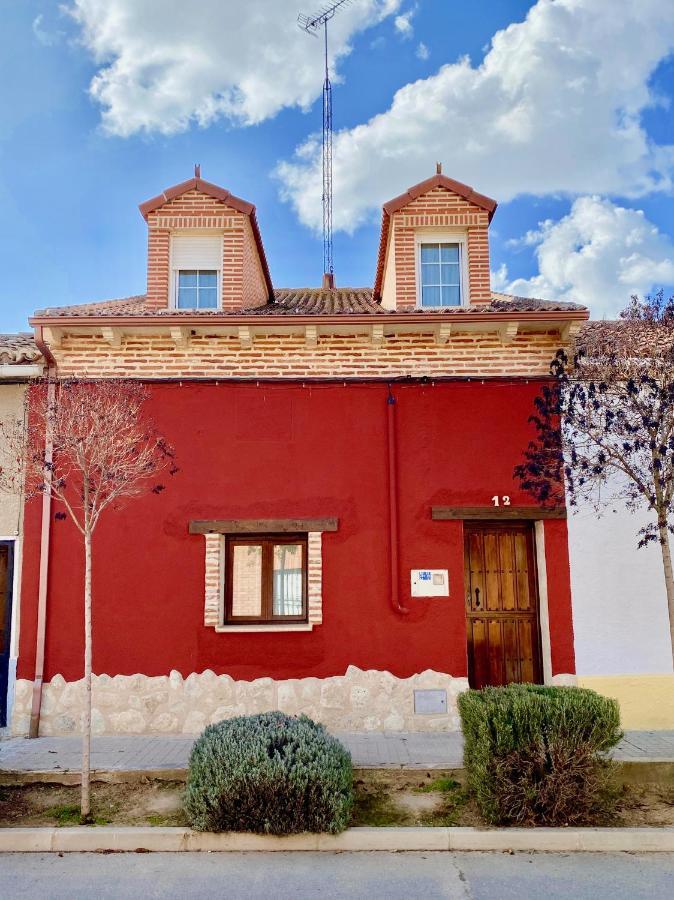 La Parada De Jimena-Casa Rustica Rodeada De Bodegas En Rueda Exterior foto