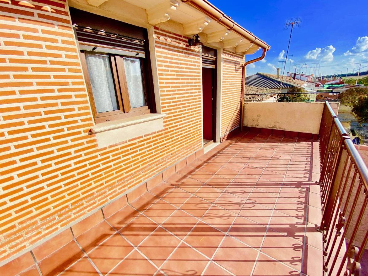 La Parada De Jimena-Casa Rustica Rodeada De Bodegas En Rueda Exterior foto
